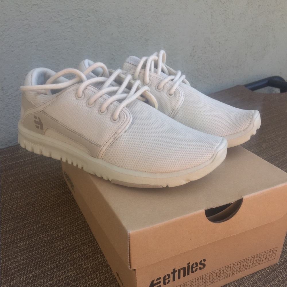 New Etnies Sneakers